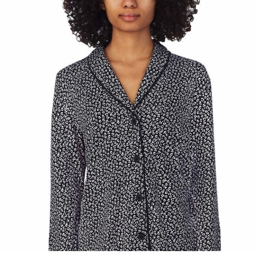 Room Service Ladies’ Shawl collar pajama set NWT - Picture 4 of 4
